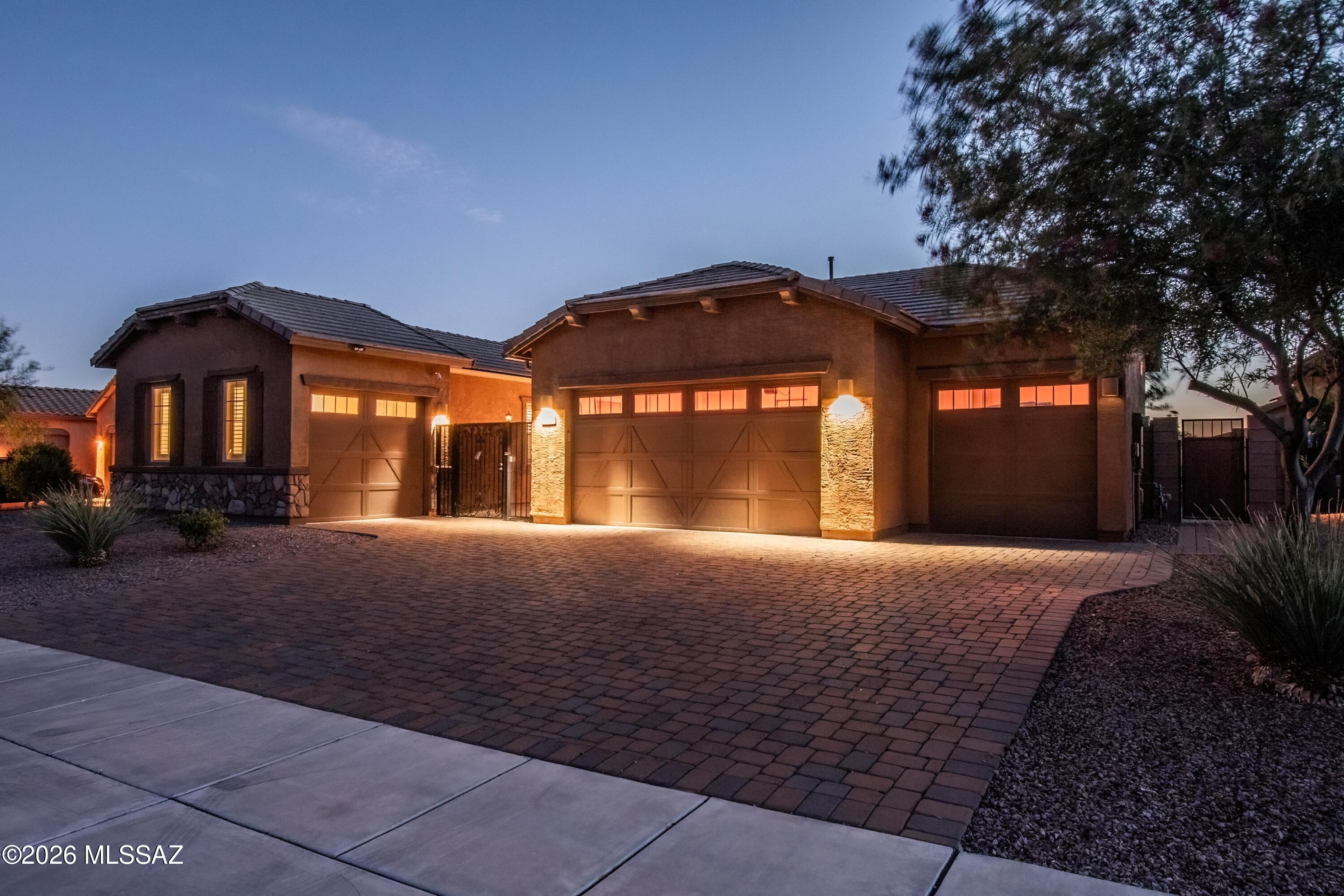 12947 North Morgan Ranch Road Oro Valley, AZ 85755 - Photo 8 of 50