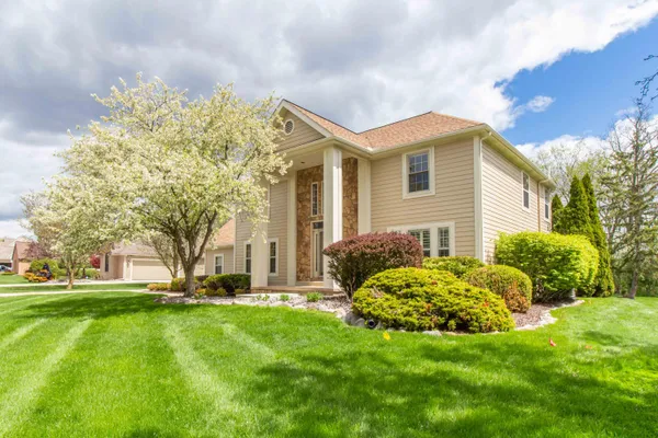 $740,000 | 4101 Lake Forest Drive East, Ann Arbor, MI 48108