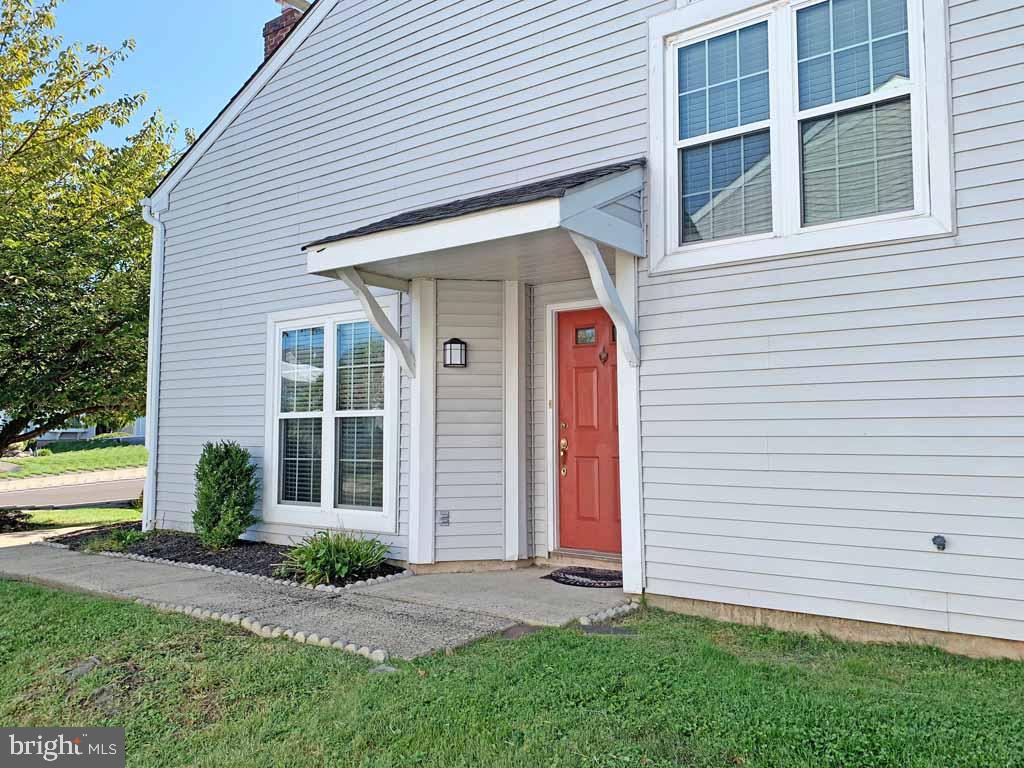 27 East Park Road Newtown, PA 18940 - Photo 1 of 27 End Unit property