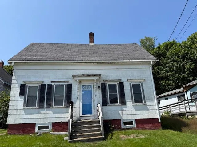 $169,900 | 25 Pleasant Street, Lubec, ME 04652