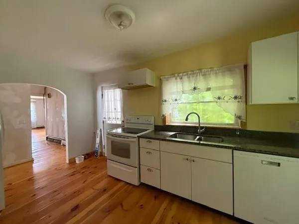 $110,000 | 25 Pleasant Street, Lubec, ME 04652