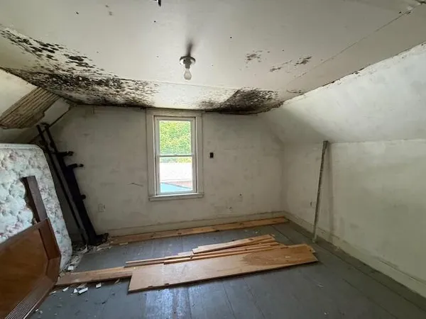 $110,000 | 25 Pleasant Street, Lubec, ME 04652