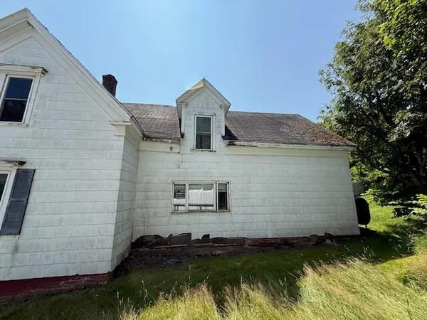 $110,000 | 25 Pleasant Street, Lubec, ME 04652