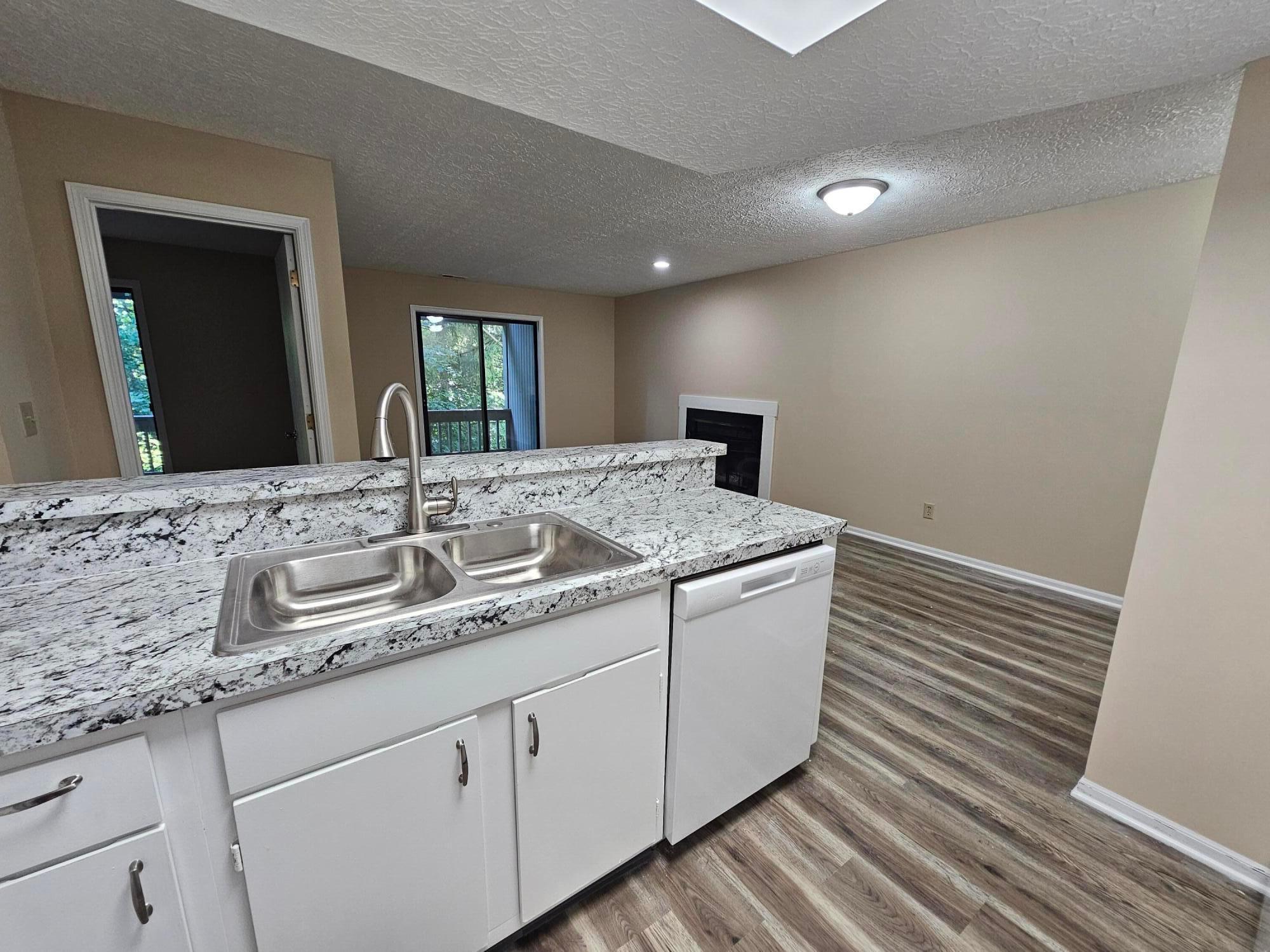 5334 Darlington Road, Unit E Columbus, OH 43220 - Photo 12 of 22 20240814_110917