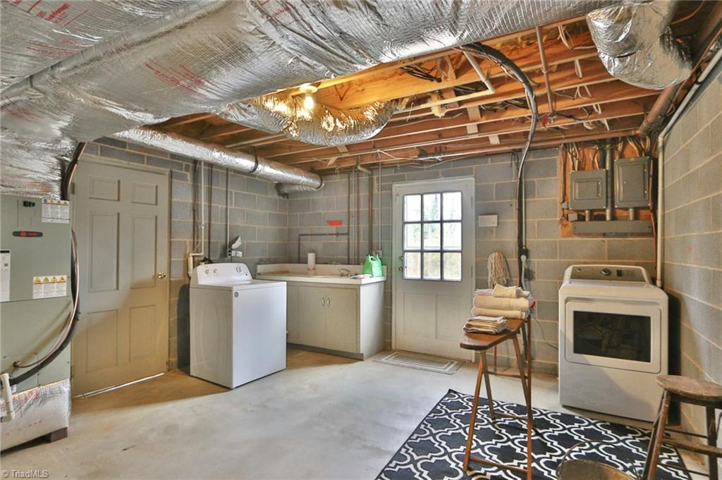 205 Hawthorne Road Elkin, NC 28621 - Photo 40 of 50