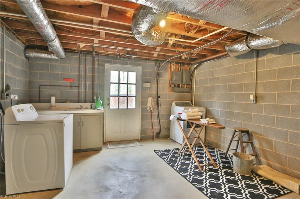 205 Hawthorne Road Elkin, NC 28621 - Photo 41 of 50