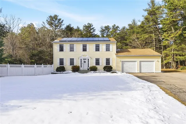 $659,900 | 13 Beverly Ann Drive, Hopkinton, RI 02832