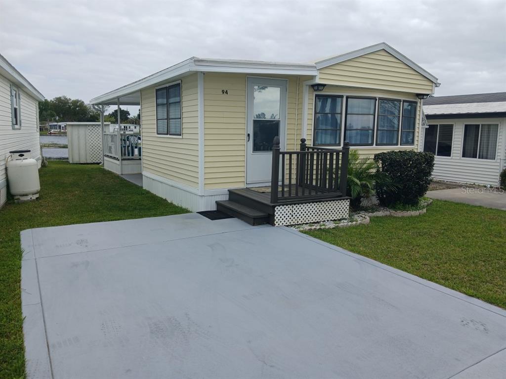 94 Eagle Point South Osteen, FL 32764 - Photo 1 of 8