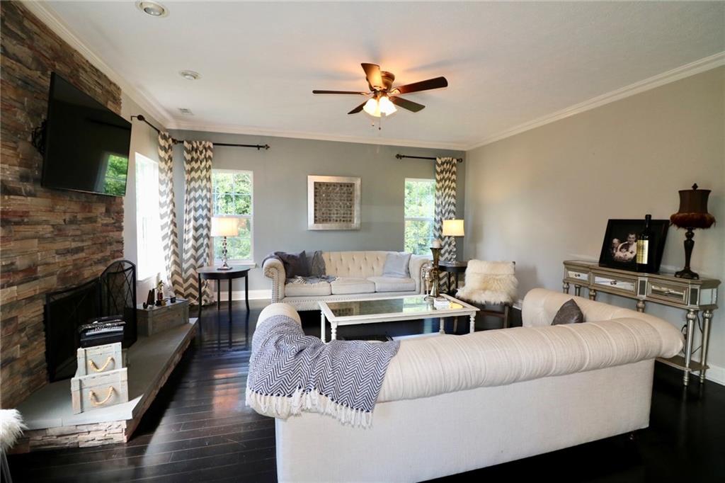 11103 Schoolhouse Road Fishers, IN 46037 - Photo 11 of 30 Gallery Image 11
