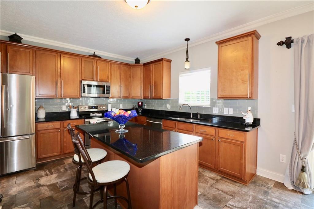 11103 Schoolhouse Road Fishers, IN 46037 - Photo 8 of 30 Gallery Image 8