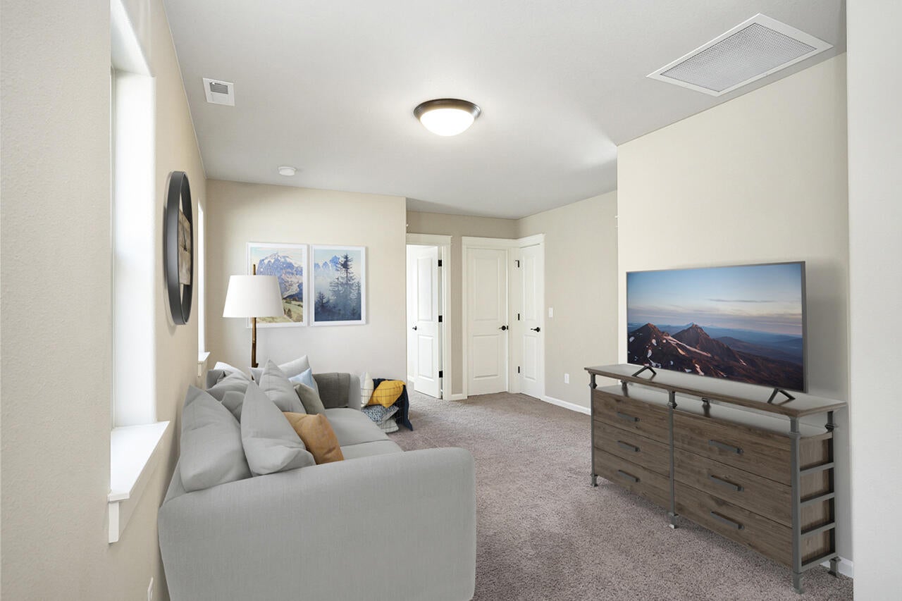 20803 Smoke Stack Lane Bend, OR 97701 - Photo 16 of 31 Bonus room with virtual staging.
