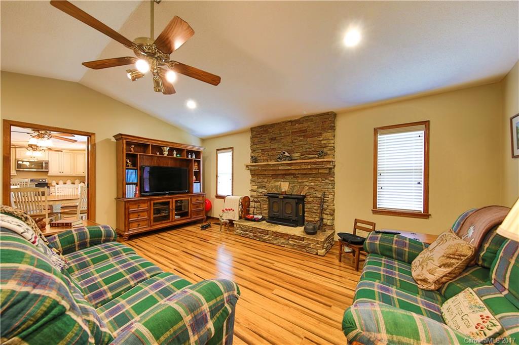 1231 Rabbit Run Road York, SC 29745 - Photo 3 of 24 Gallery Image 3