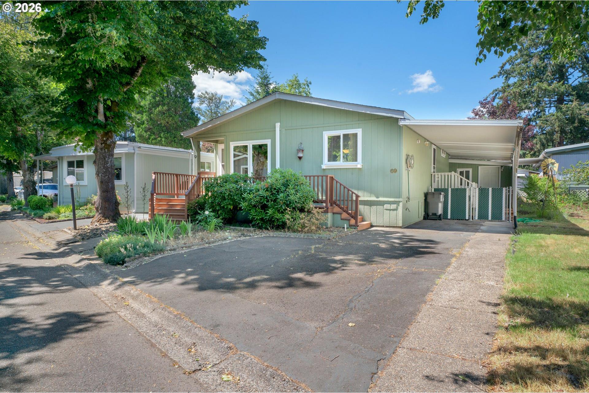 1475 Green Acres Road, Unit 69 Eugene, OR 97408 - Photo 2 of 30 Driveway