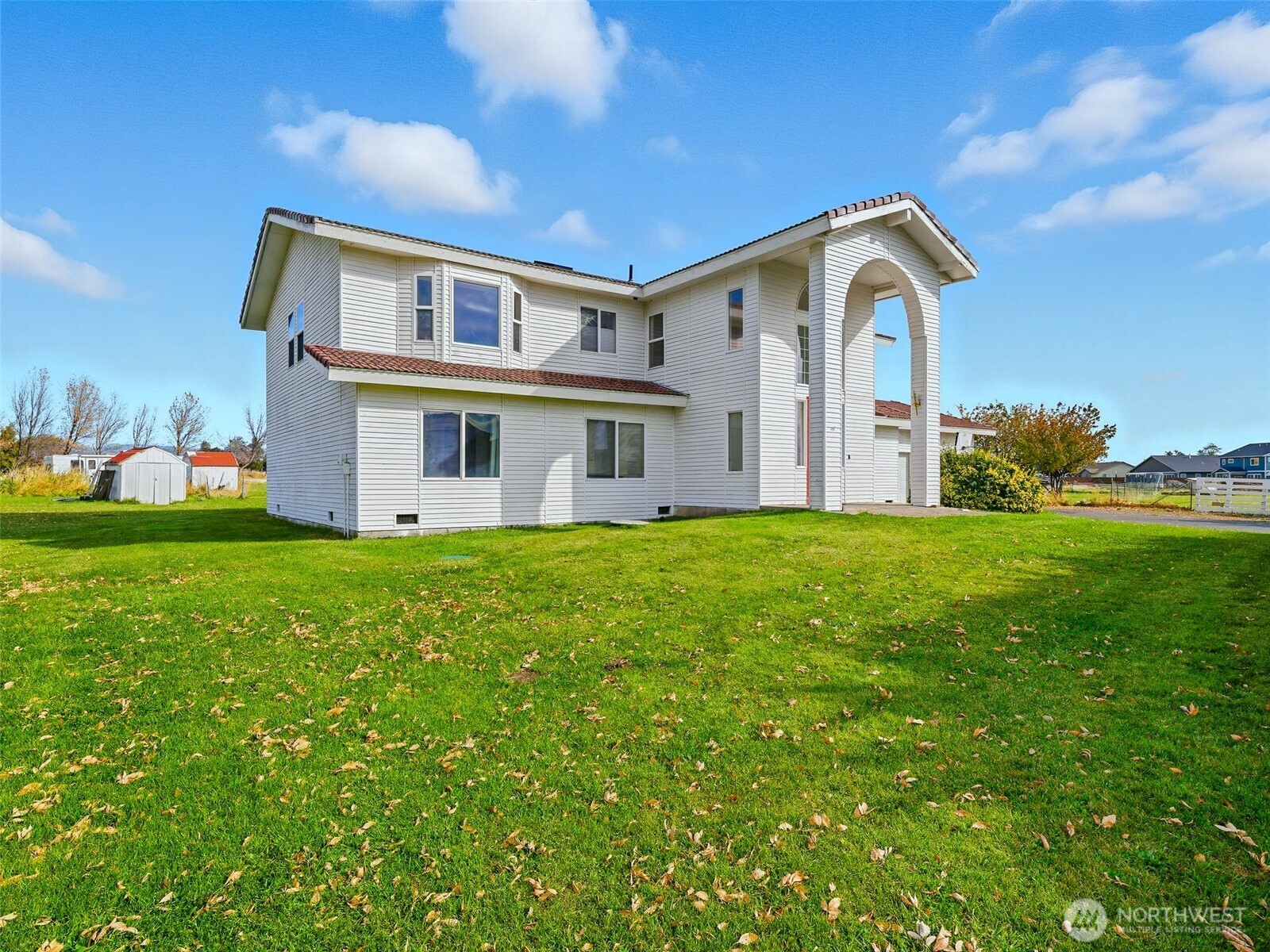 430 Gail Road Ellensburg, WA 98926 - Photo 2 of 40 a front view of house with garden