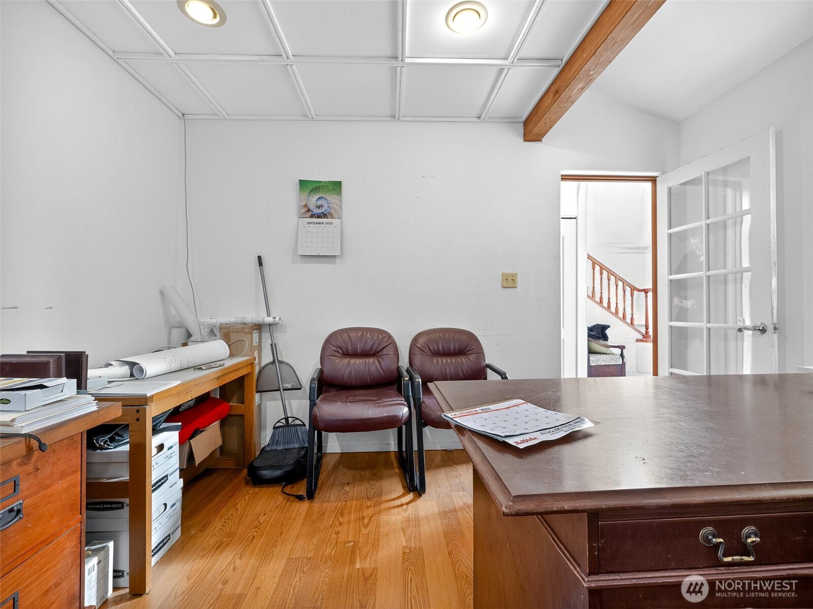 430 Gail Road Ellensburg, WA 98926 - Photo 36 of 40 a room with furniture