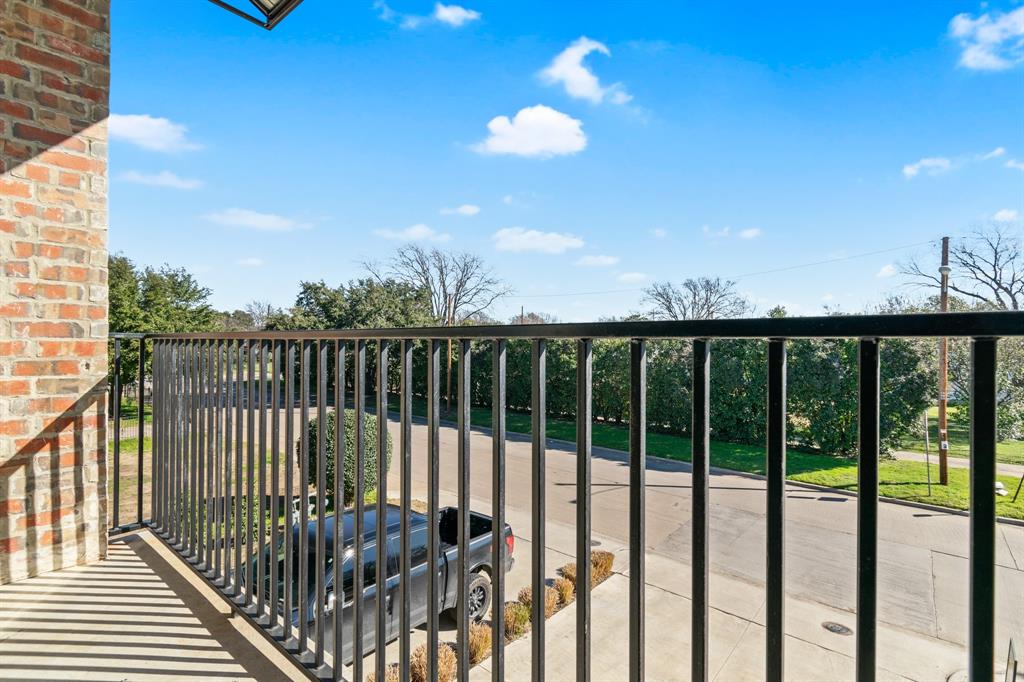 6531 Roper Street Dallas, TX 75209 - Photo 27 of 40