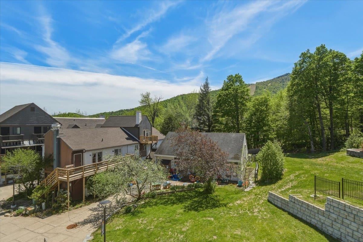 205 Mountainside Drive, Unit 35 Warren, VT 05674 - Photo 10 of 33
