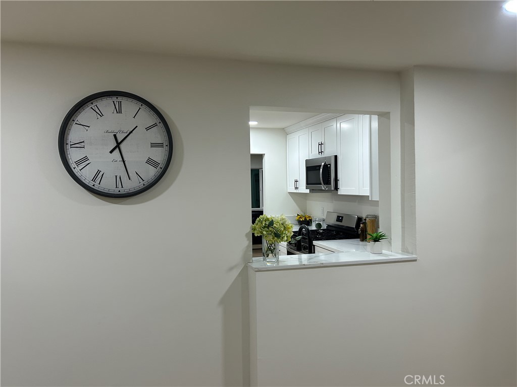 22428 Neptune Avenue Carson, CA 90745 - Photo 17 of 23