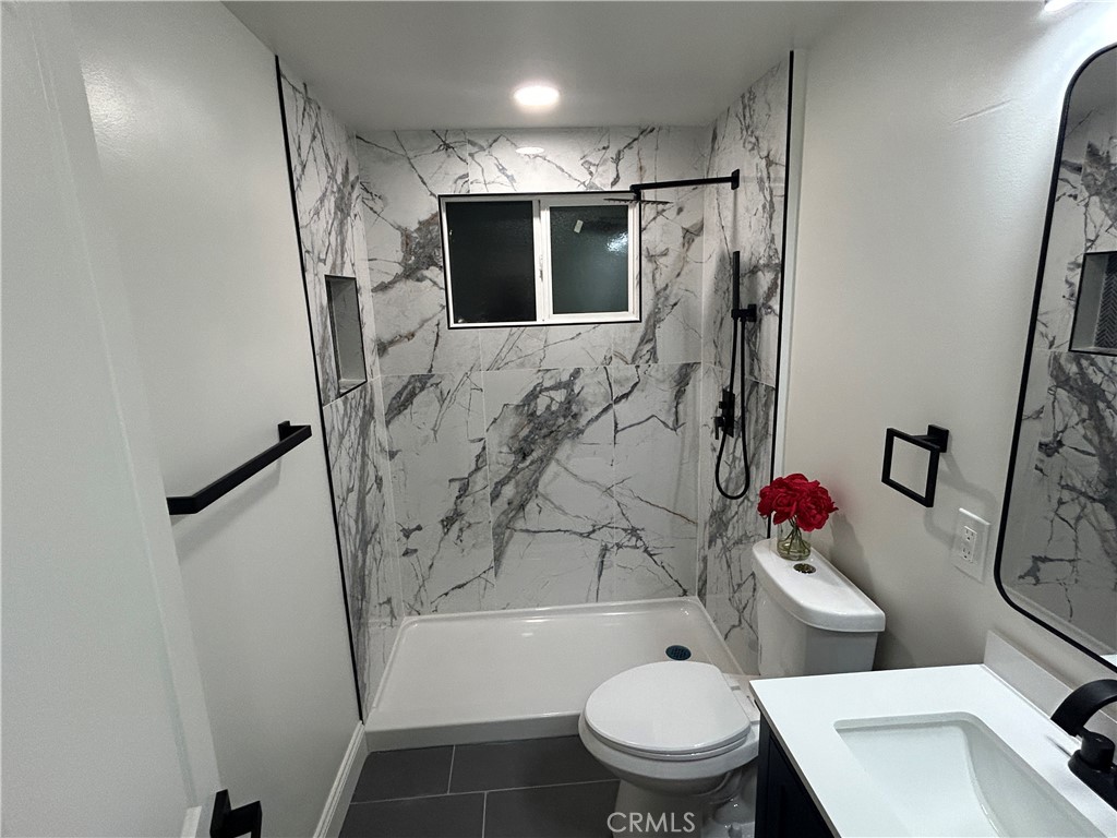 22428 Neptune Avenue Carson, CA 90745 - Photo 18 of 23