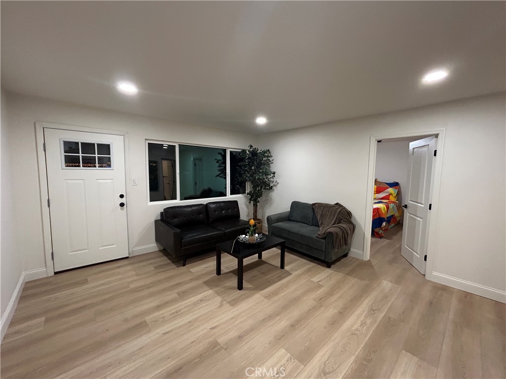 22428 Neptune Avenue Carson, CA 90745 - Photo 5 of 23