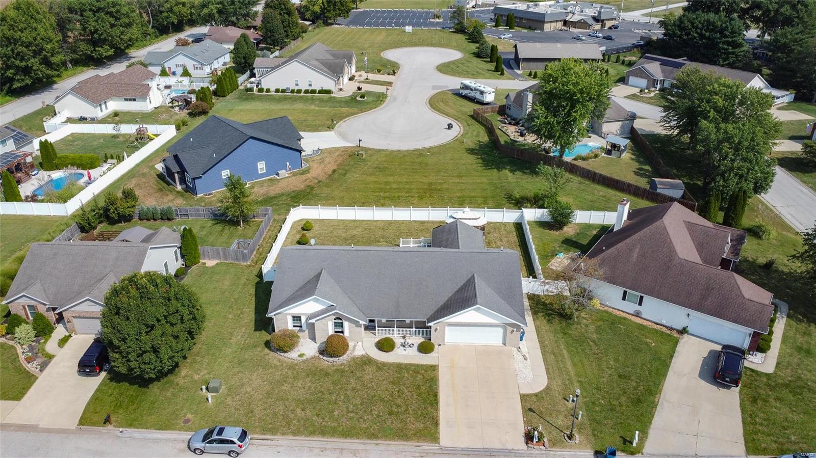 3507 Castelli Drive Alton, IL 62002 - Photo 12 of 47