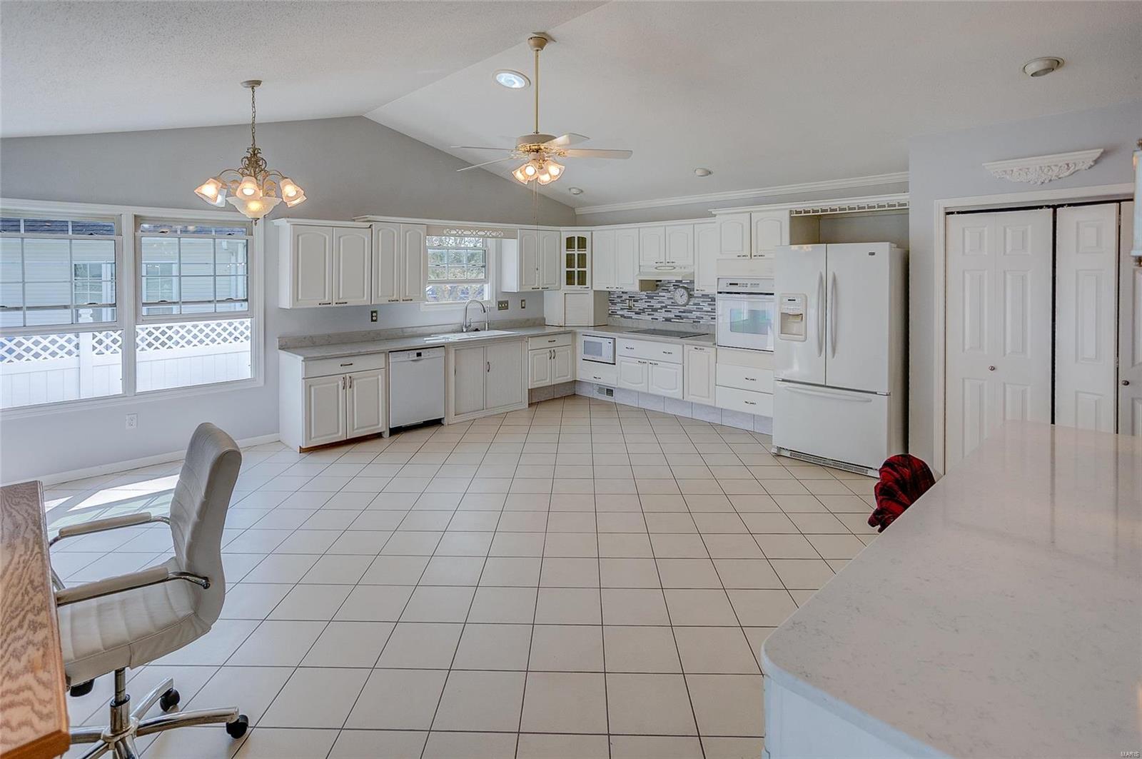 3507 Castelli Drive Alton, IL 62002 - Photo 24 of 47