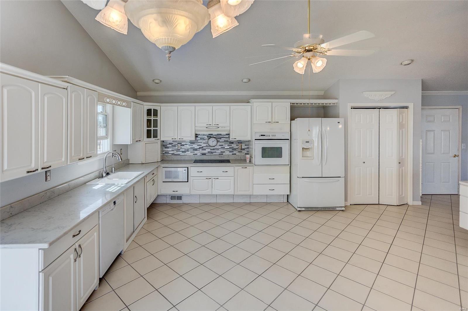 3507 Castelli Drive Alton, IL 62002 - Photo 28 of 47