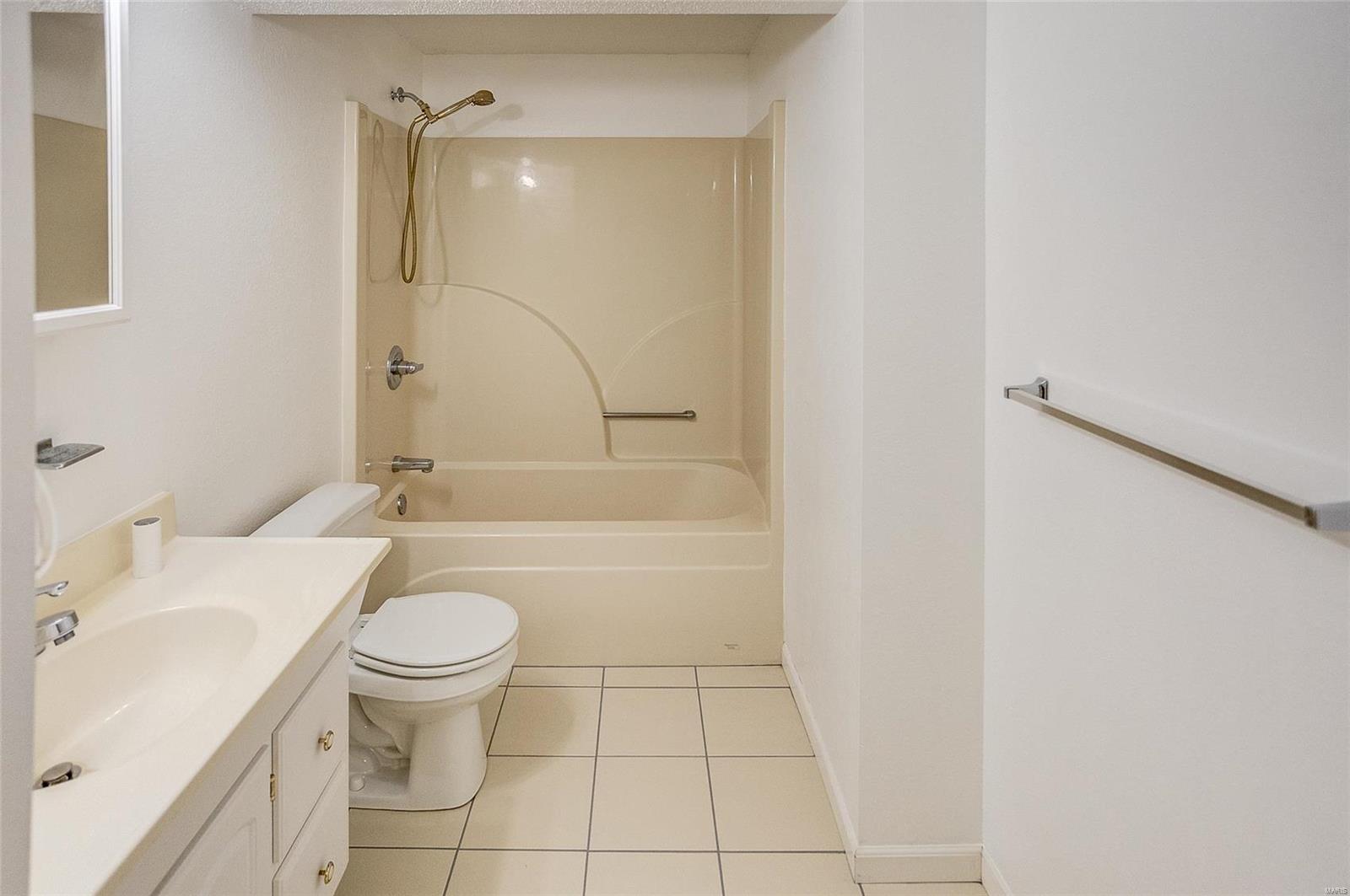 3507 Castelli Drive Alton, IL 62002 - Photo 41 of 47