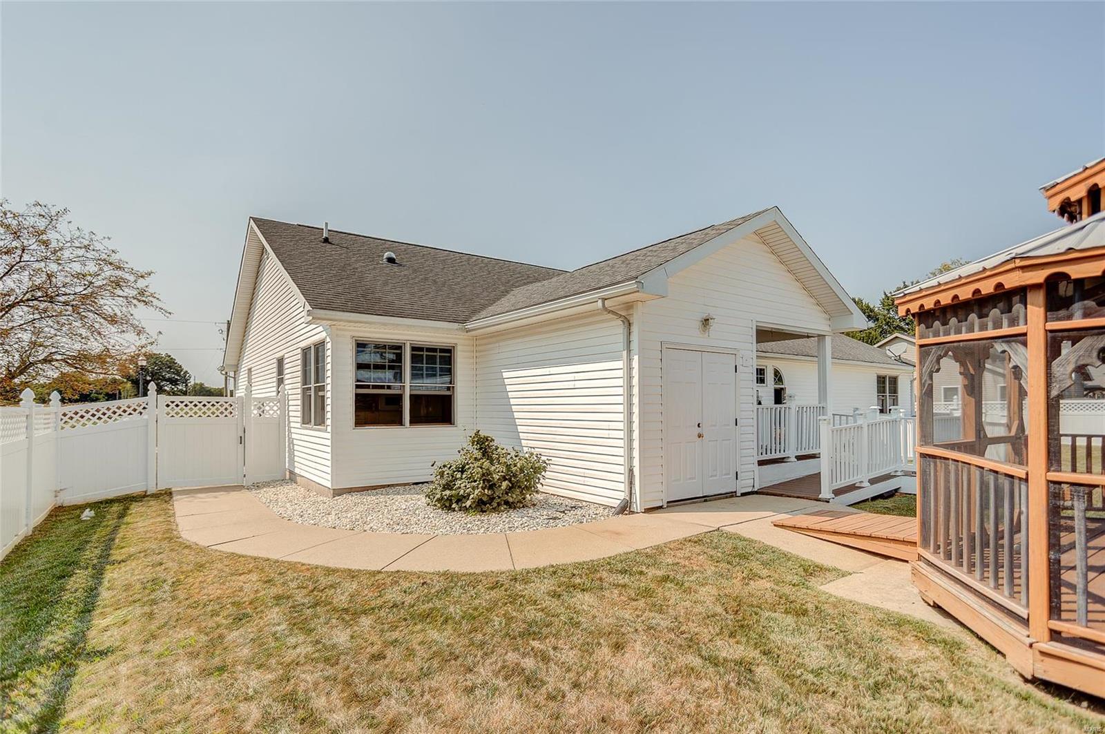 3507 Castelli Drive Alton, IL 62002 - Photo 7 of 47