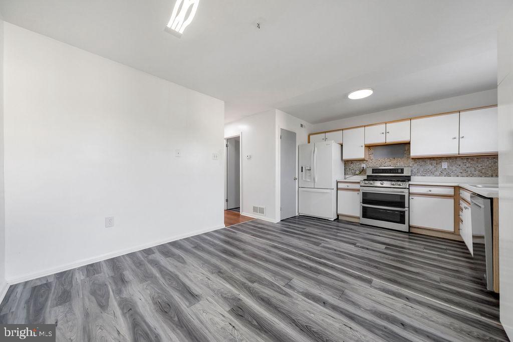20 Rudy Robinson Way Philadelphia, PA 19139 - Photo 8 of 26