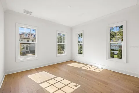 $3,450,000 | 805 17th Avenue Northeast, St. Petersburg, FL 33704