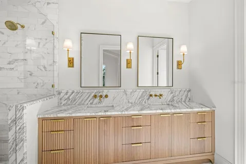 $3,450,000 | 805 17th Avenue Northeast, St. Petersburg, FL 33704