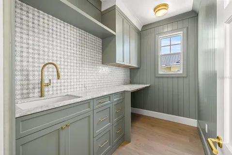 $3,450,000 | 805 17th Avenue Northeast, St. Petersburg, FL 33704