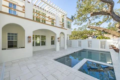 $3,450,000 | 805 17th Avenue Northeast, St. Petersburg, FL 33704