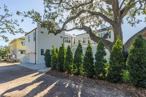 $3,450,000 | 805 17th Avenue Northeast, St. Petersburg, FL 33704