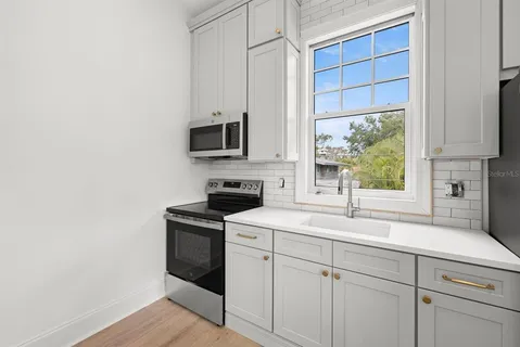 $3,450,000 | 805 17th Avenue Northeast, St. Petersburg, FL 33704