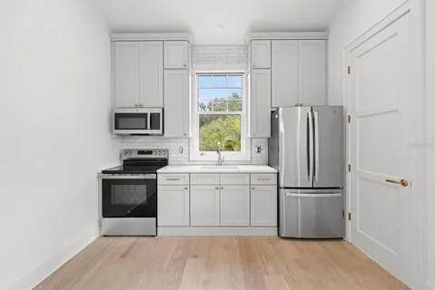 $3,450,000 | 805 17th Avenue Northeast, St. Petersburg, FL 33704