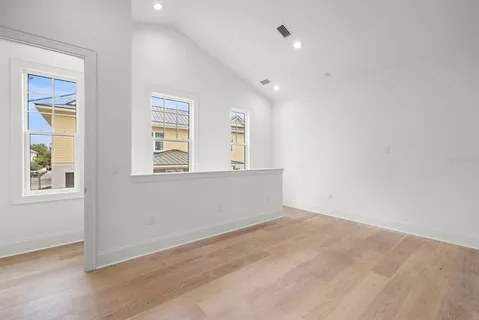 $3,450,000 | 805 17th Avenue Northeast, St. Petersburg, FL 33704