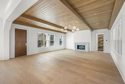 $3,450,000 | 805 17th Avenue Northeast, St. Petersburg, FL 33704