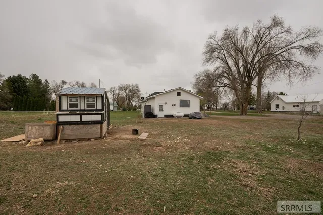 $325,000 | 344 West 350 North, Blackfoot, ID 83221