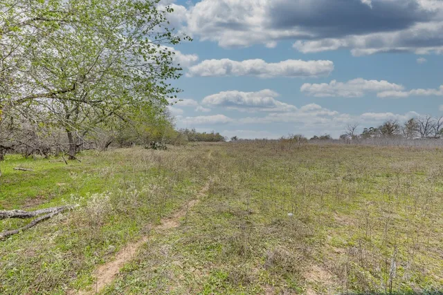 $289,855 | 157 Gonzales Tx 78629, Leesville, TX 78122