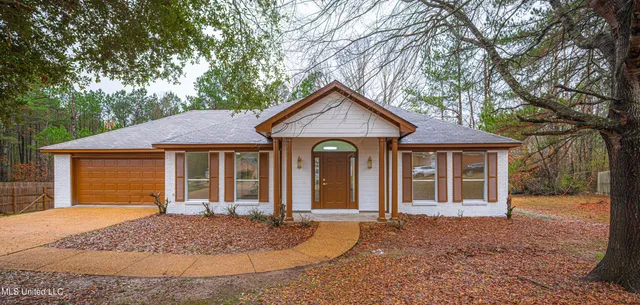 $249,500 | 807 Meadow Way Cove, Byram, MS 39272
