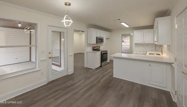 $249,500 | 807 Meadow Way Cove, Byram, MS 39272