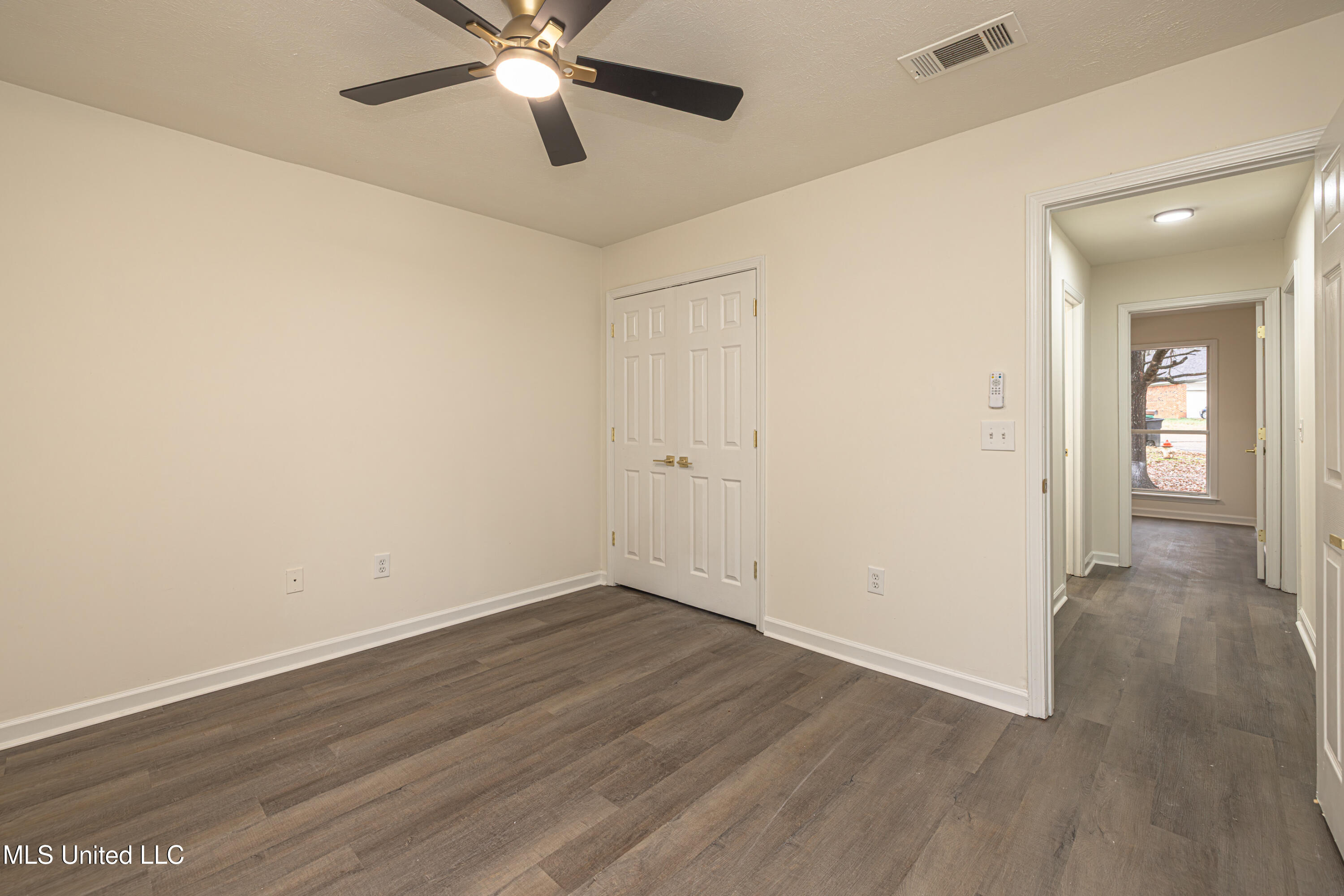 807 Meadow Way Cove Byram, MS 39272 - Photo 30 of 34 1R4A0980