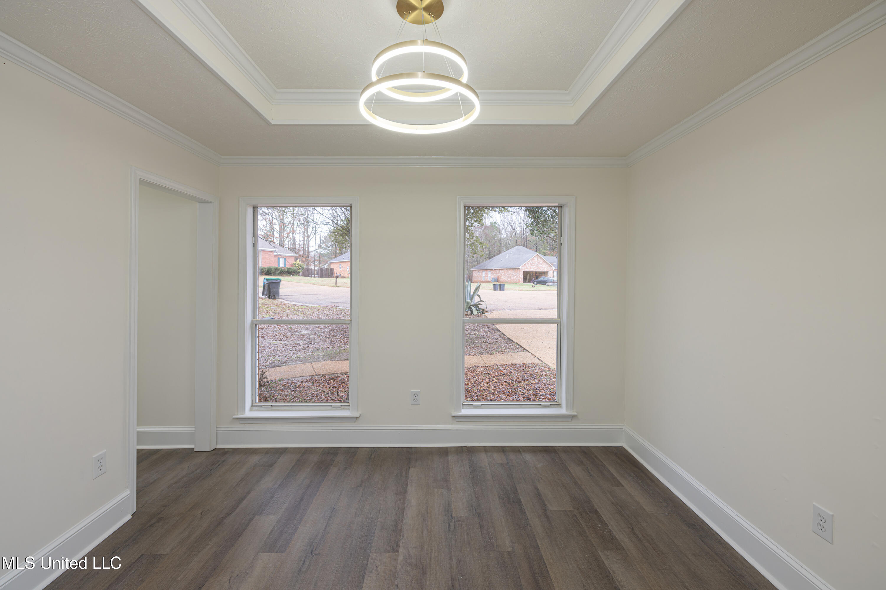 807 Meadow Way Cove Byram, MS 39272 - Photo 7 of 34 1R4A0953