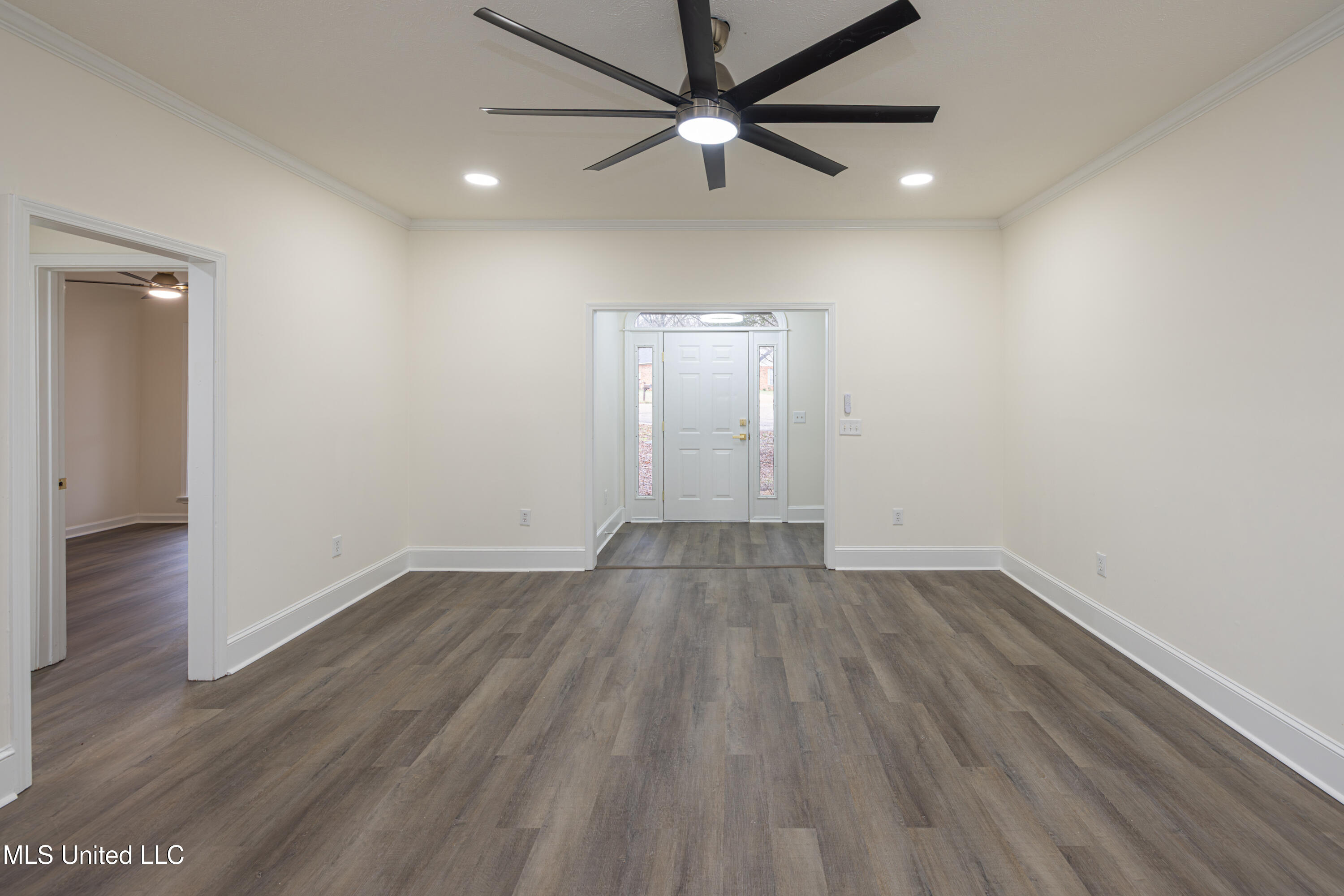 807 Meadow Way Cove Byram, MS 39272 - Photo 10 of 34 1R4A0948