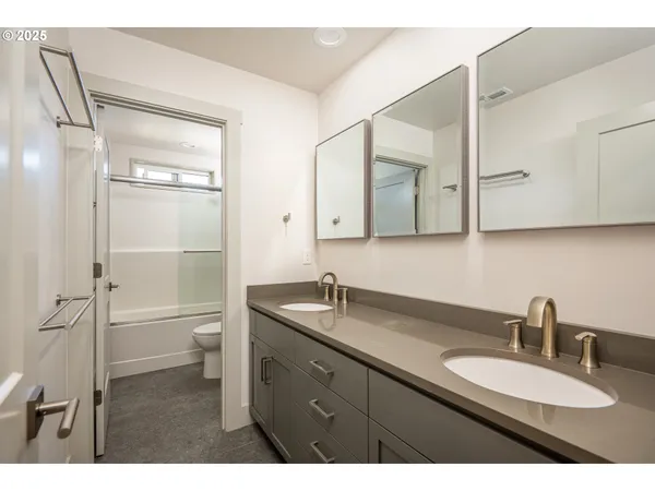 $559,900 | 3352 Zane Lane, Eugene, OR 97404