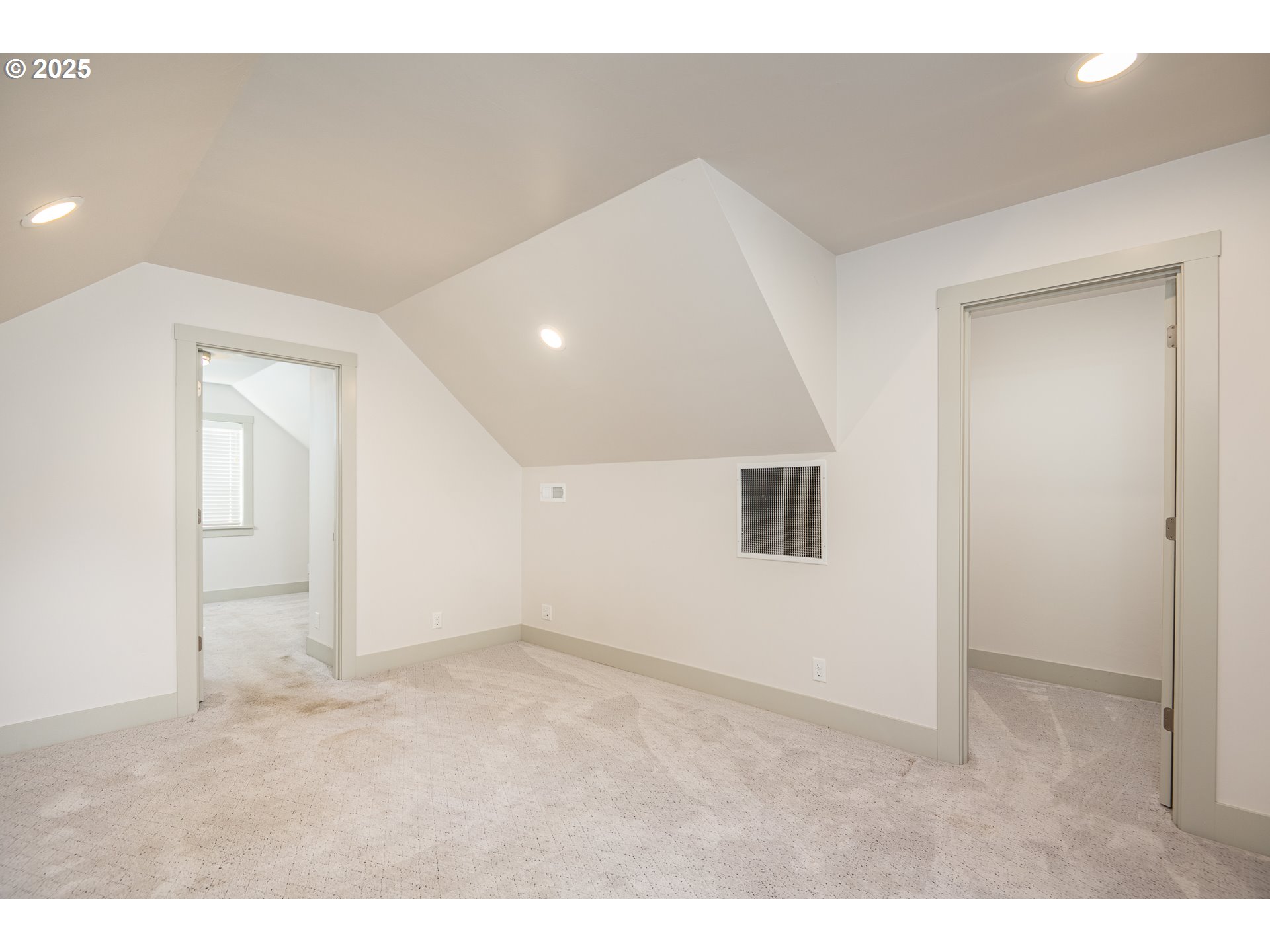 3352 Zane Lane Eugene, OR 97404 - Photo 26 of 42 a view of an empty room