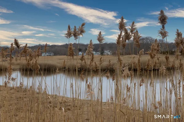 $595,000 | 10 Runnymede Lane, Unit 10, Madison, CT 06443