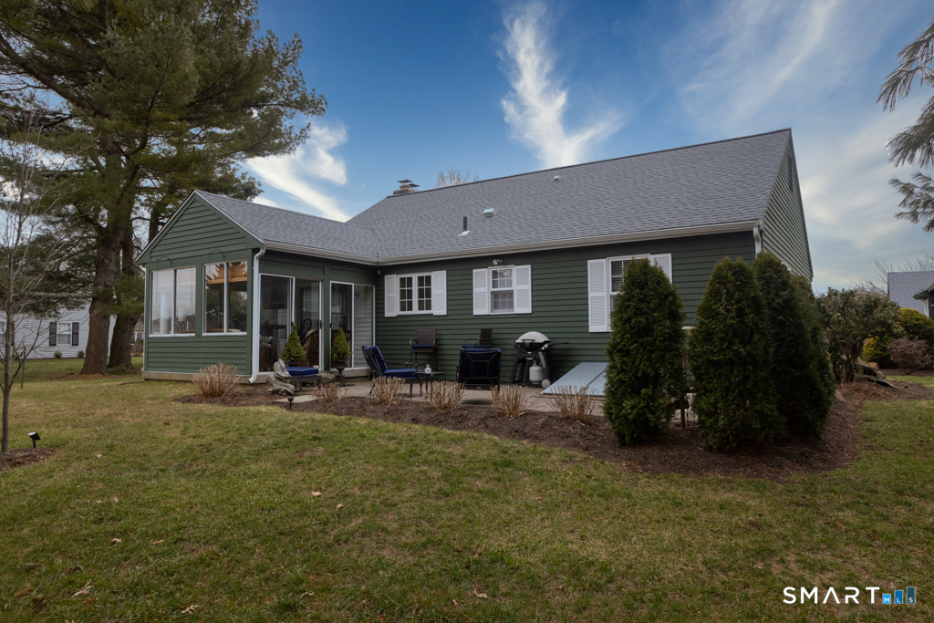 10 Runnymede Lane, Unit 10 Madison, CT 06443 - Photo 3 of 28